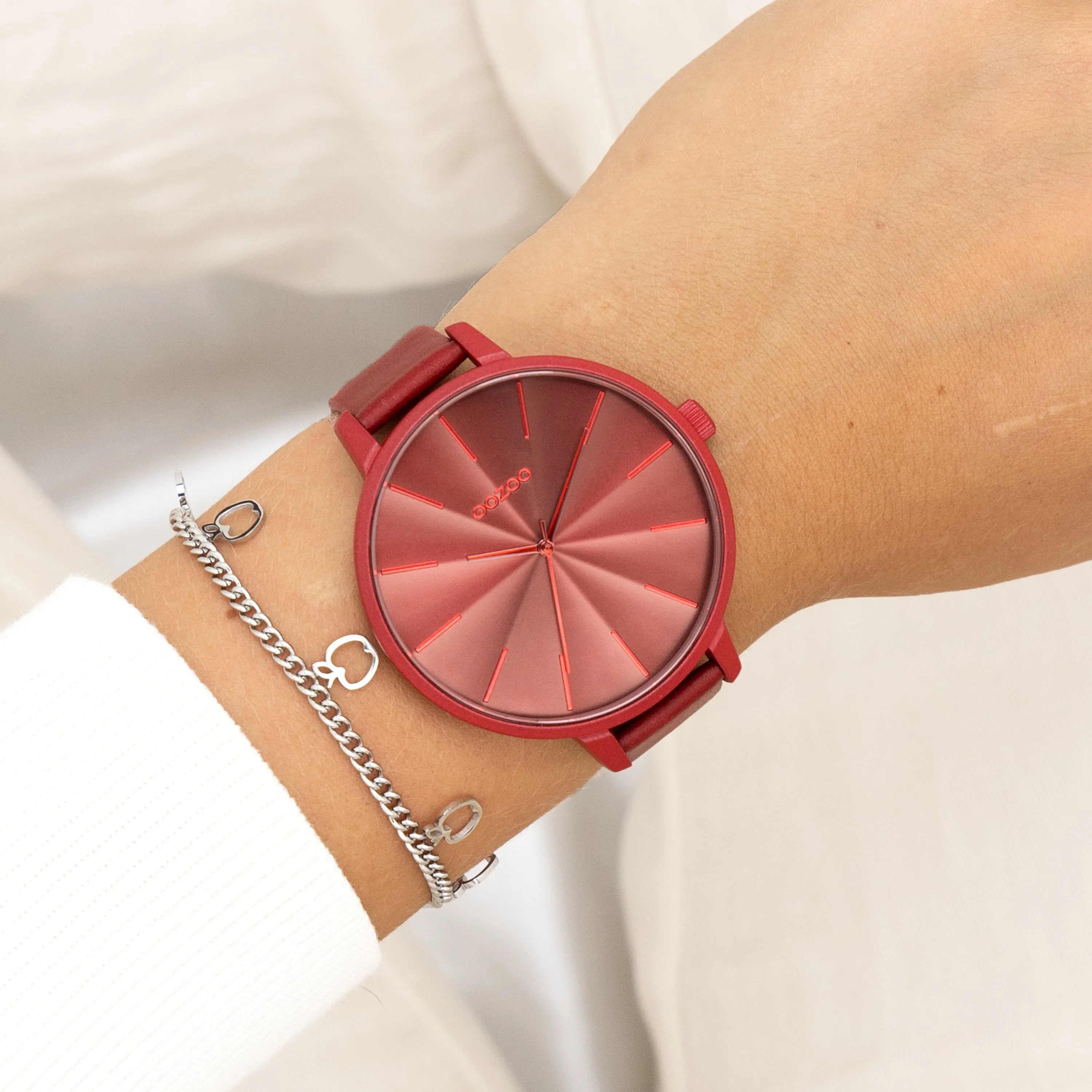 Dahlia red OOZOO watch with leather strap - C11253