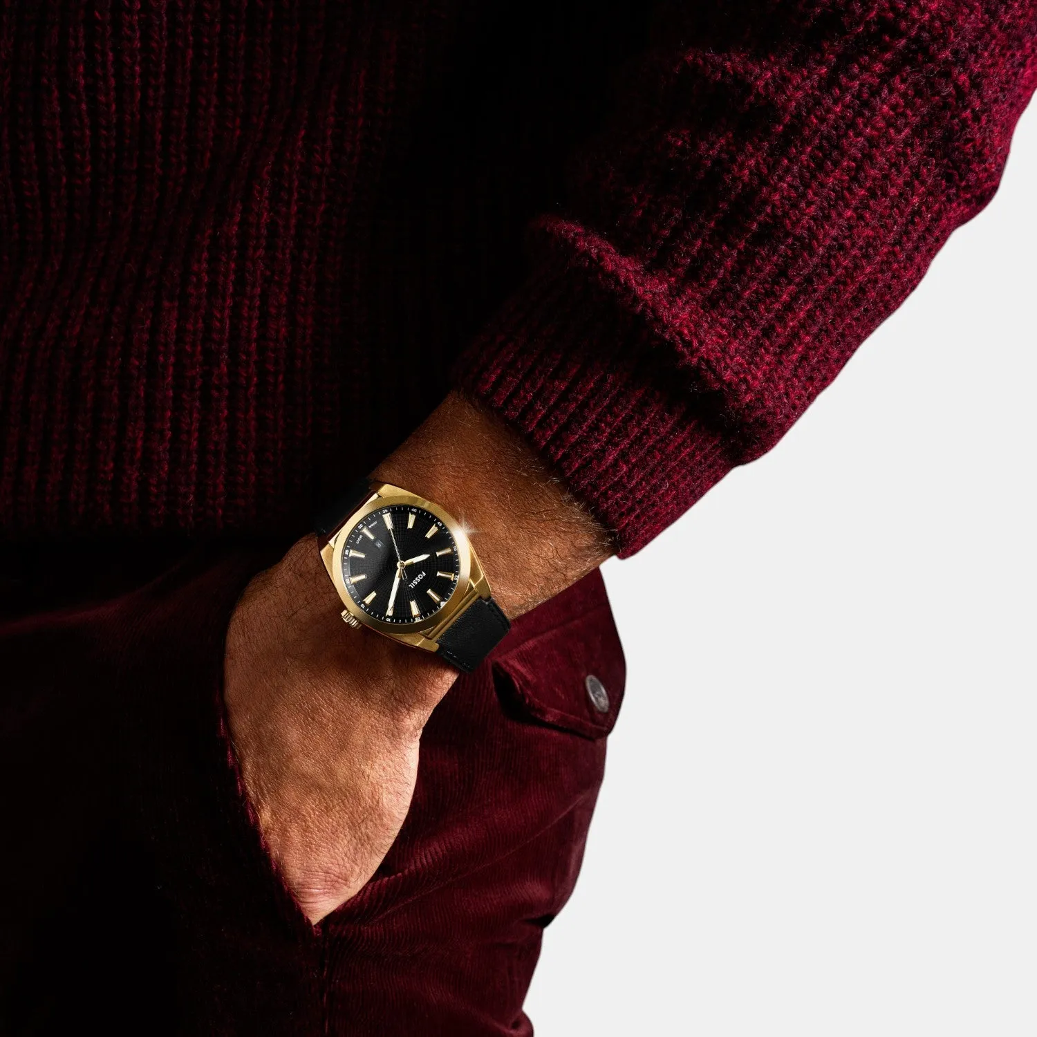 Everett Men Quartz Black Dial Analog Leather Watch FS6089
