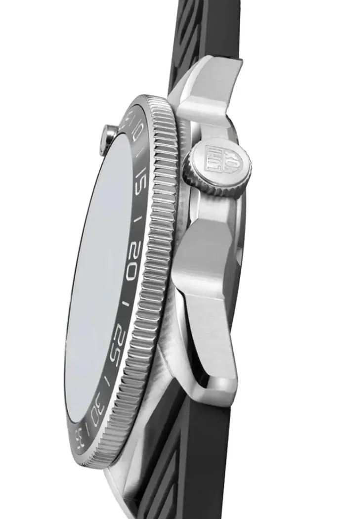 Luminox Pacific Diver 42mm 3100 Series Watch