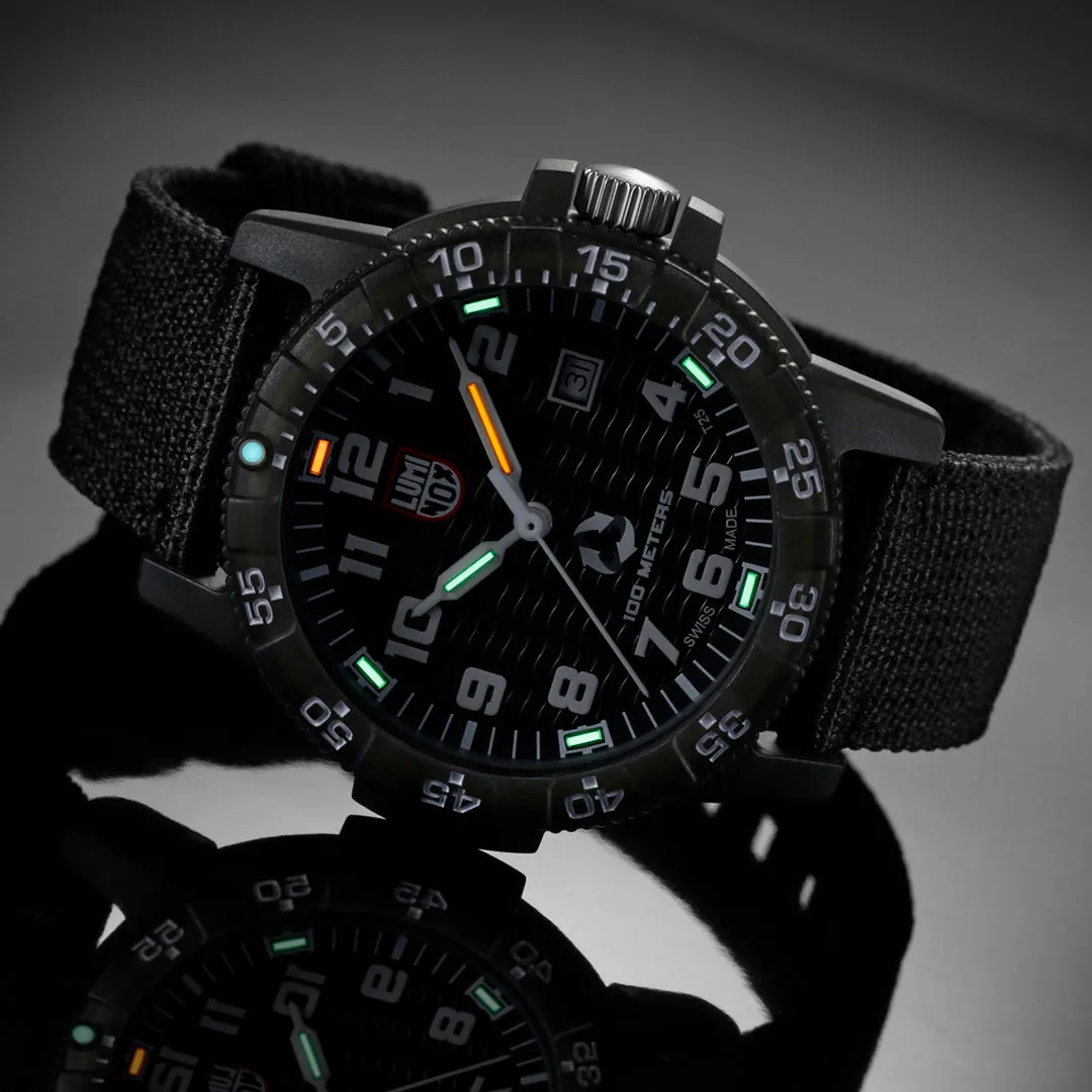 Luminox Sea Leatherback Sea Turtle Giant 0320 Series Black Watch