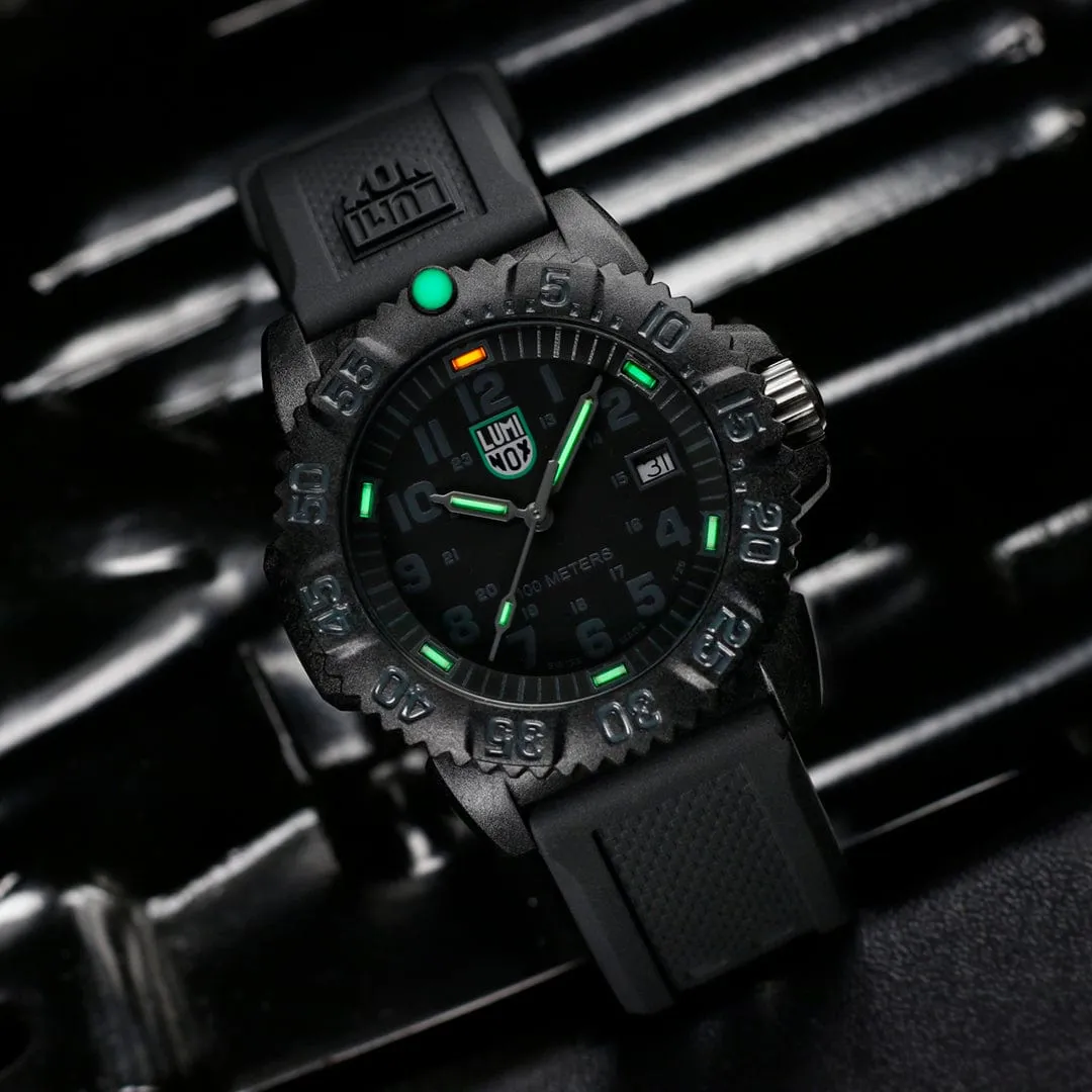 Luminox Sea Lion Carbonox Black Dial Black Rubber Strap Watch X2.2072