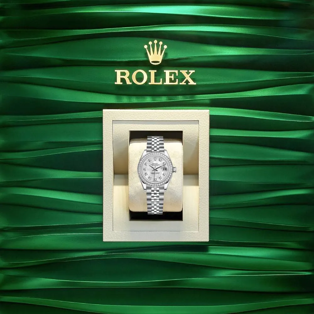 Rolex Datejust 26mm - Ref: 179384 mdj - White Mother of Pearl Dial, Stainless Steel Jubilee Bracelet Women's Watch