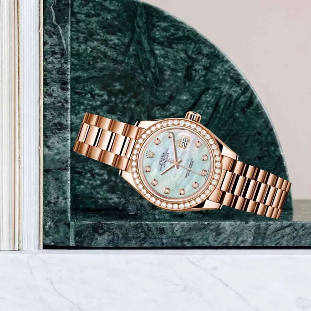 Rolex Lady Datejust 28mm - Ref: 279135rbr mdp - White Mother of Pearl Dial & Diamond Bezel, 18K Rose Gold Oyster Bracelet Women's Watch
