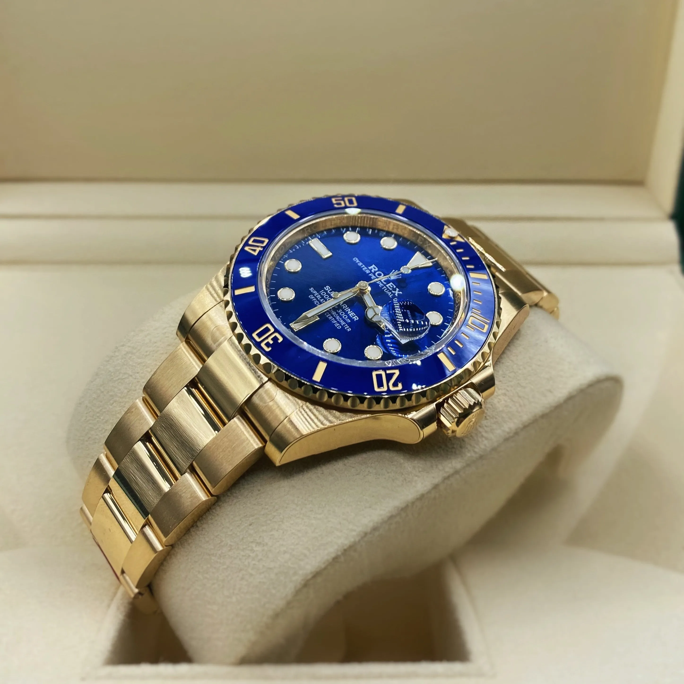 Rolex Submariner Date 40mm - Ref: 116618BL - Blue Dial, 18K Yellow Gold Oyster Bracelet Watch